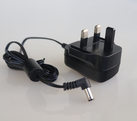 EN61558 একক আউটপুট 5v 1a পাওয়ার অ্যাডাপ্টার সুইচিং মোড পাওয়ার অ্যাডাপ্টার 5W